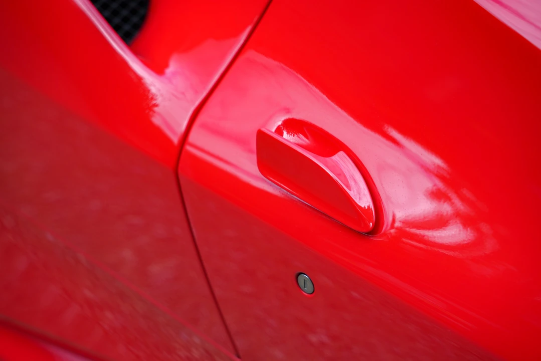 2018 Ferrari 488 GTB - Image 17 of 31