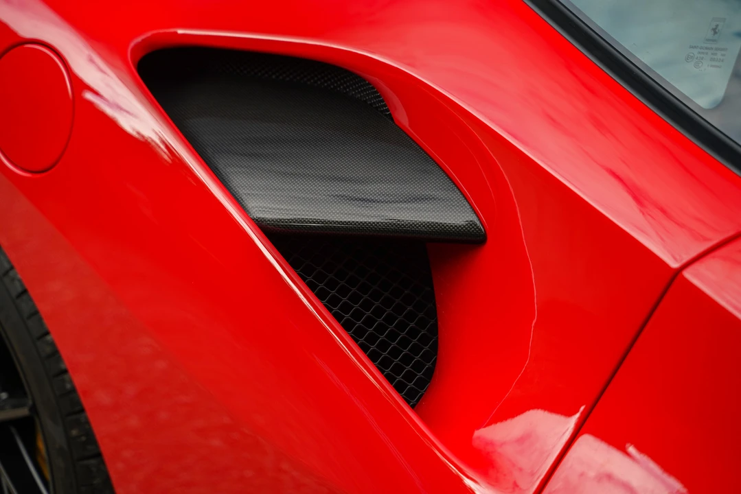 2018 Ferrari 488 GTB - Image 21 of 31