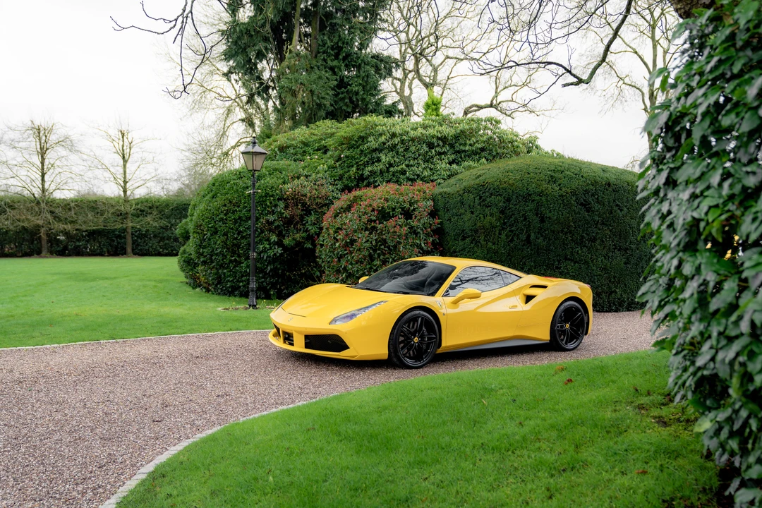 2018 Ferrari 488 GTB - Image 16 of 31