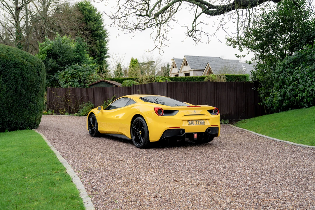 2018 Ferrari 488 GTB - Image 12 of 31