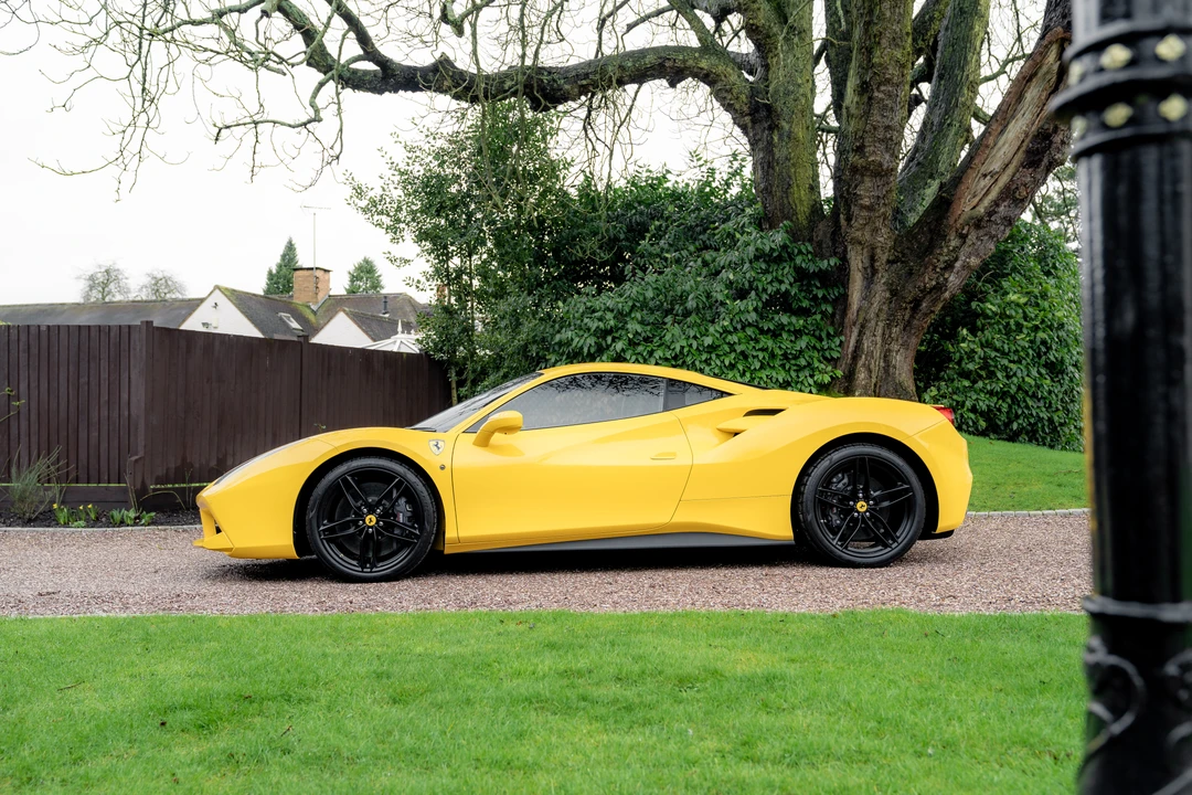 2018 Ferrari 488 GTB - Image 4 of 31