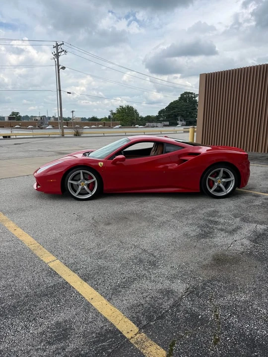 2018 Ferrari 488 GTB - Image 4 of 18