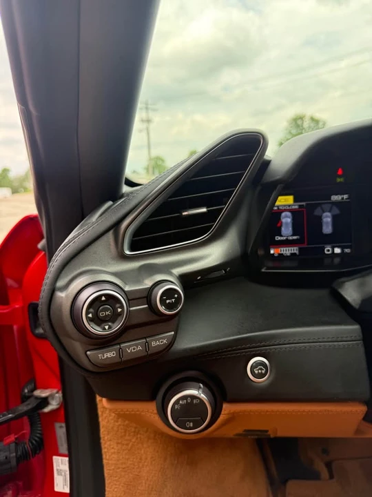 2018 Ferrari 488 GTB - Image 17 of 18