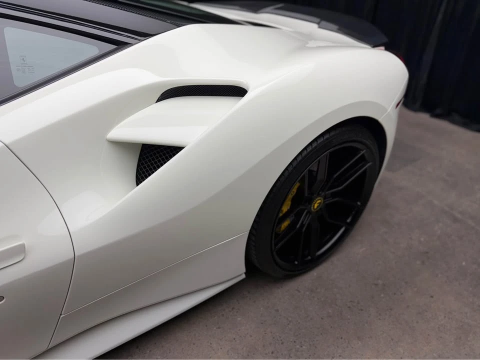 2018 Ferrari 488 GTB - Image 9 of 20