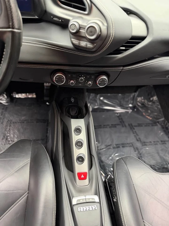 2018 Ferrari 488 GTB - Image 17 of 20
