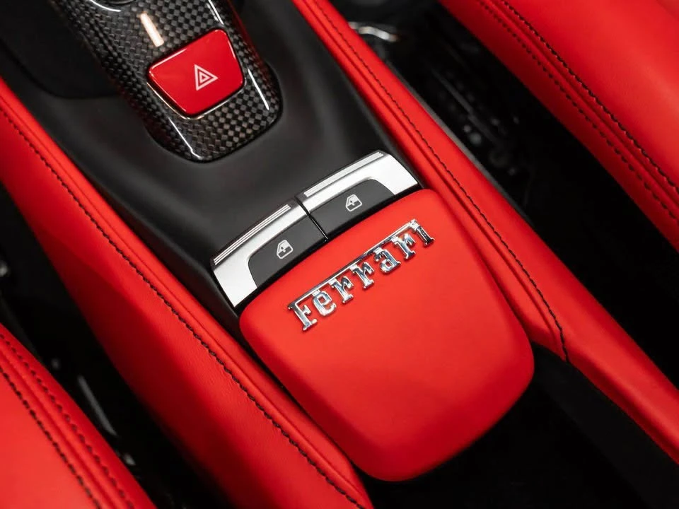 2018 Ferrari 488 GTB - Image 9 of 13
