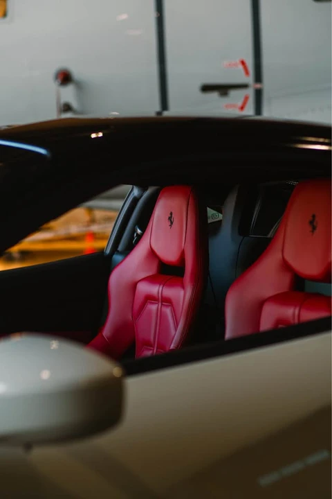2018 Ferrari 488 GTB - Image 7 of 7