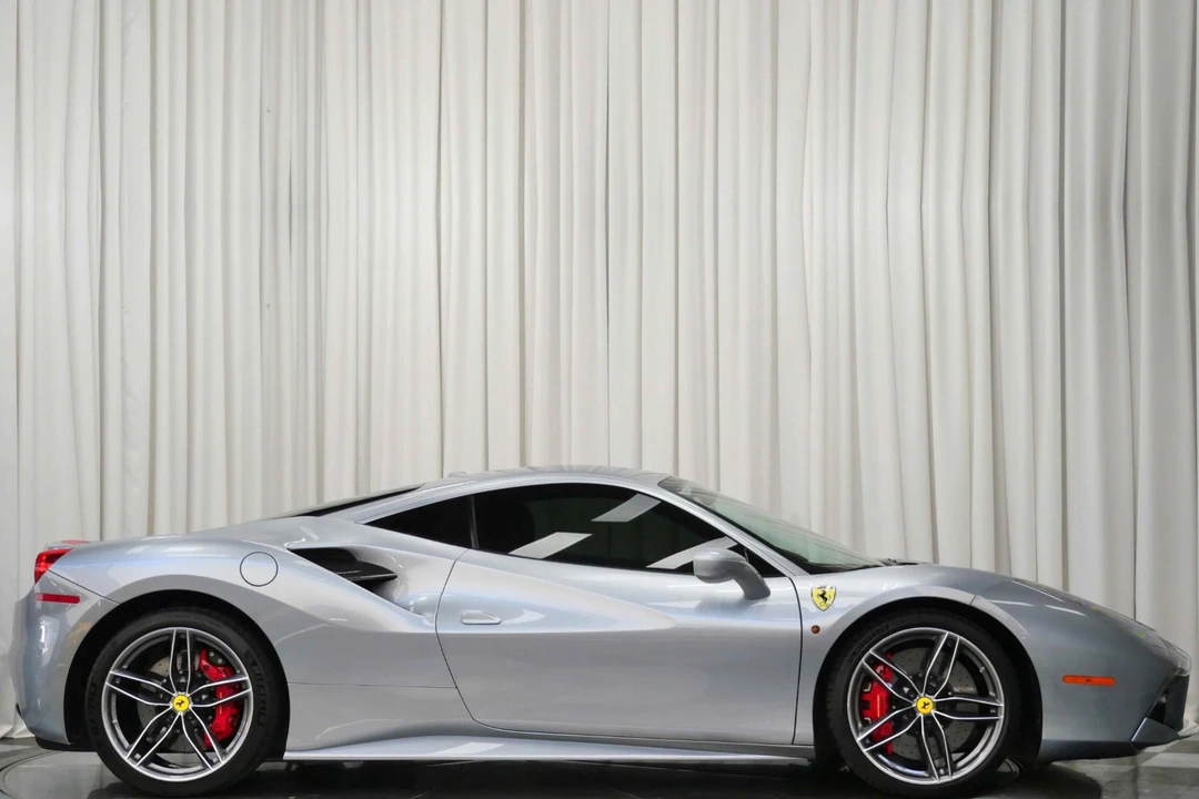 2018 Ferrari 488 GTB - Image 2 of 21