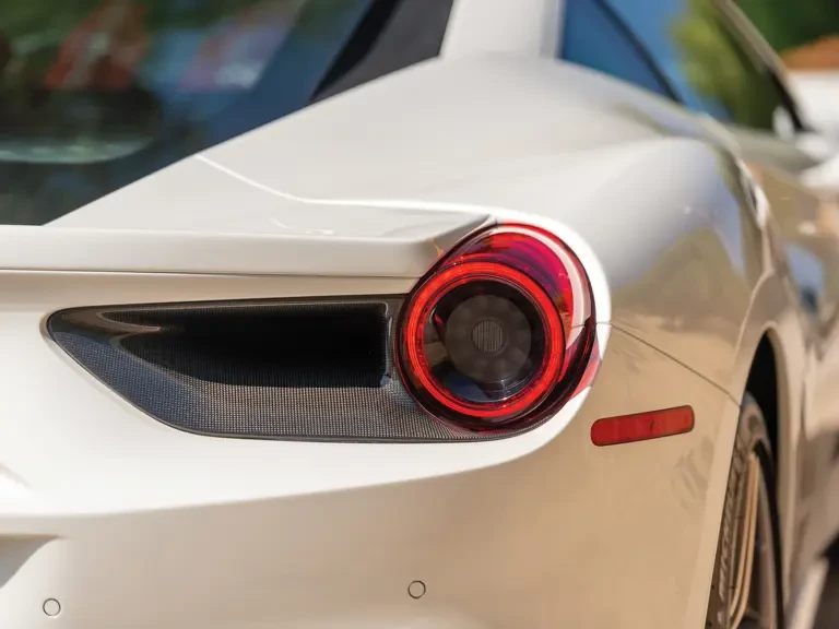 2018 Ferrari 488 GTB - Image 25 of 31