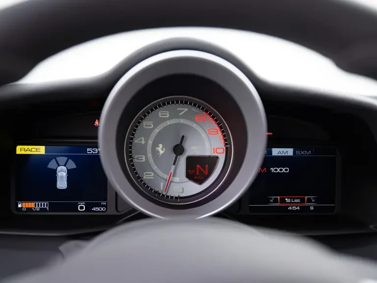 2018 Ferrari 488 GTB - Image 15 of 31