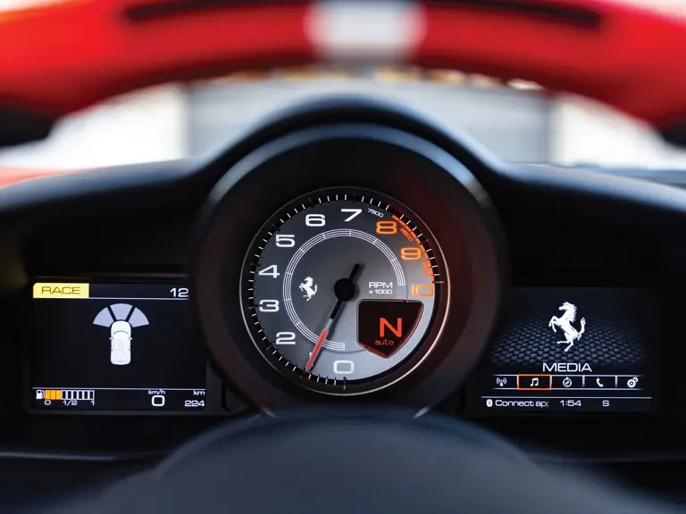 2018 Ferrari 488 GTB - Image 17 of 31