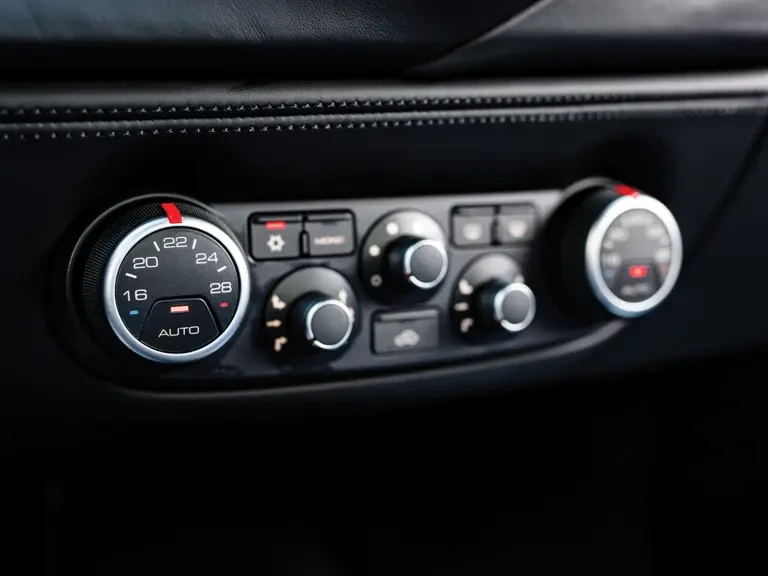 2018 Ferrari 488 GTB - Image 19 of 31