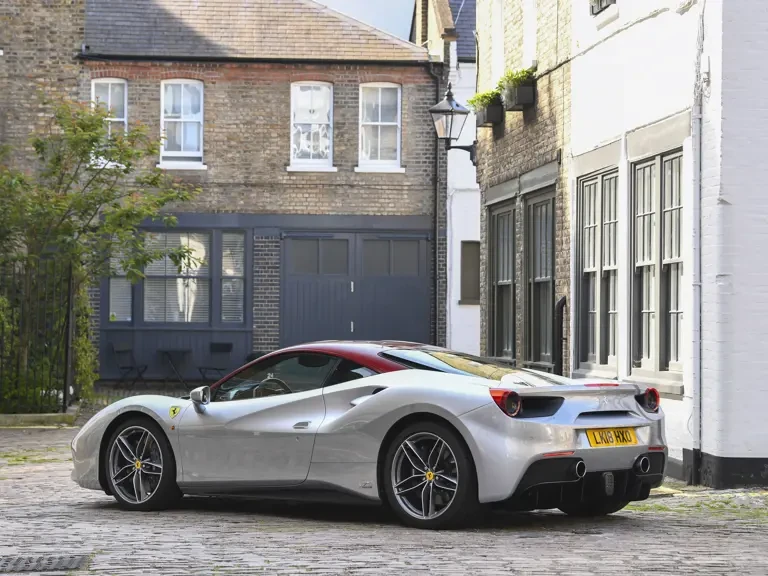 2018 Ferrari 488 GTB - Image 3 of 31