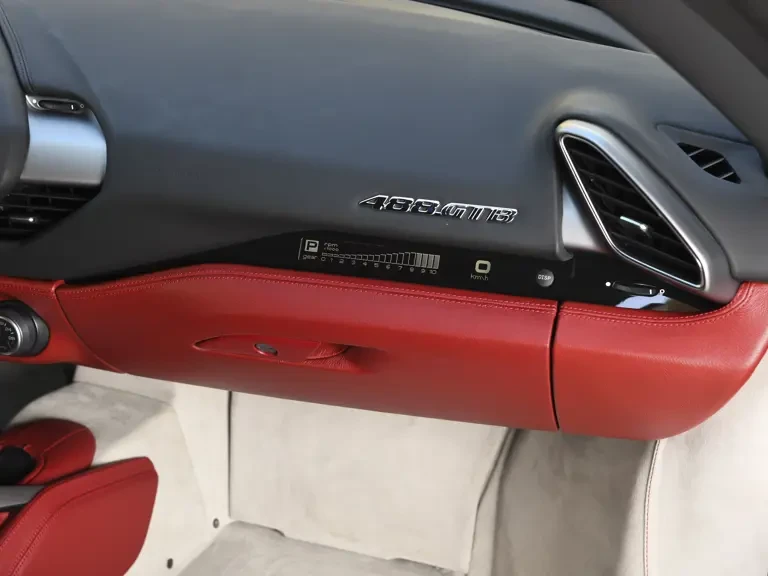 2018 Ferrari 488 GTB - Image 17 of 31
