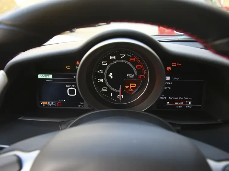 2018 Ferrari 488 GTB - Image 15 of 31