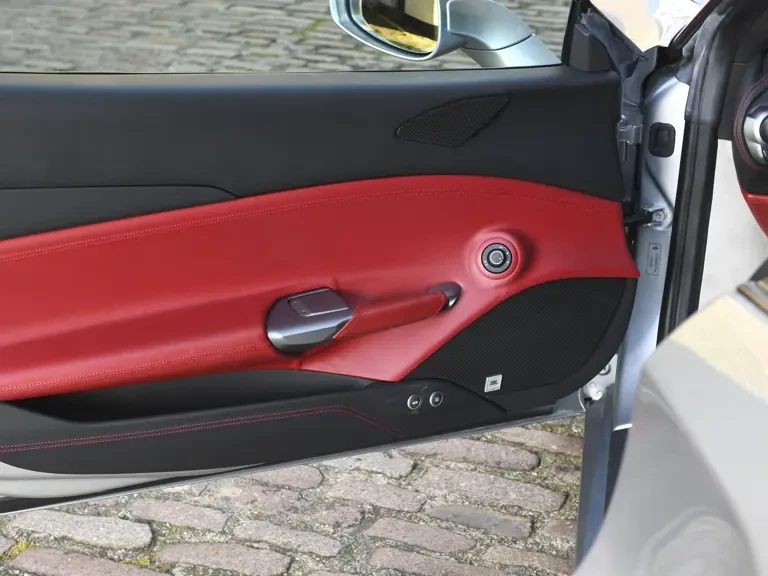 2018 Ferrari 488 GTB - Image 21 of 31