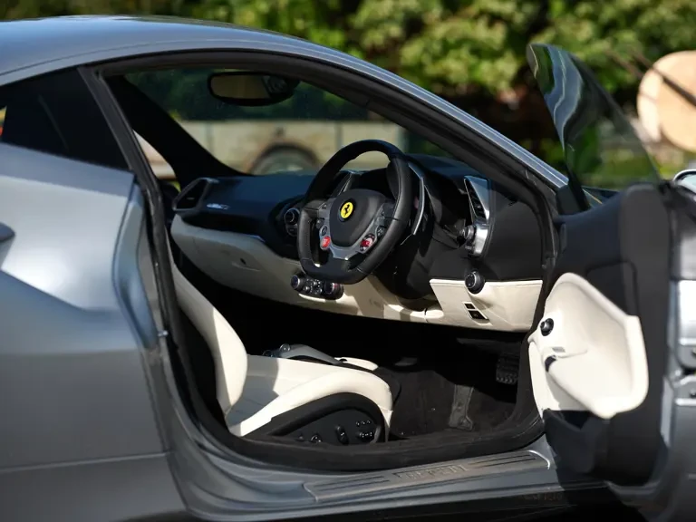 2018 Ferrari 488 GTB - Image 5 of 31