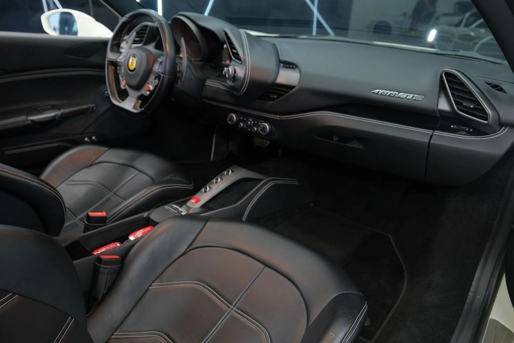 2018 Ferrari 488 GTB - Image 29 of 31