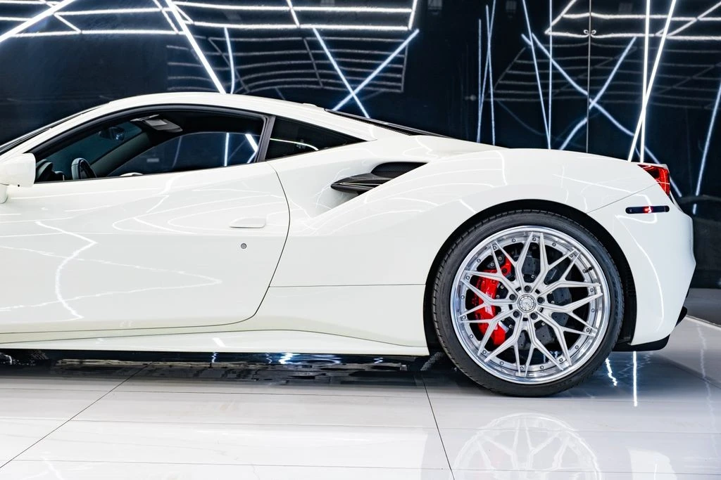 2018 Ferrari 488 GTB - Image 9 of 31