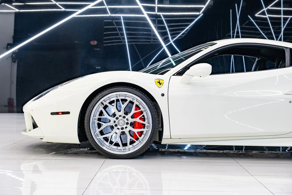 2018 Ferrari 488 GTB - Image 10 of 31