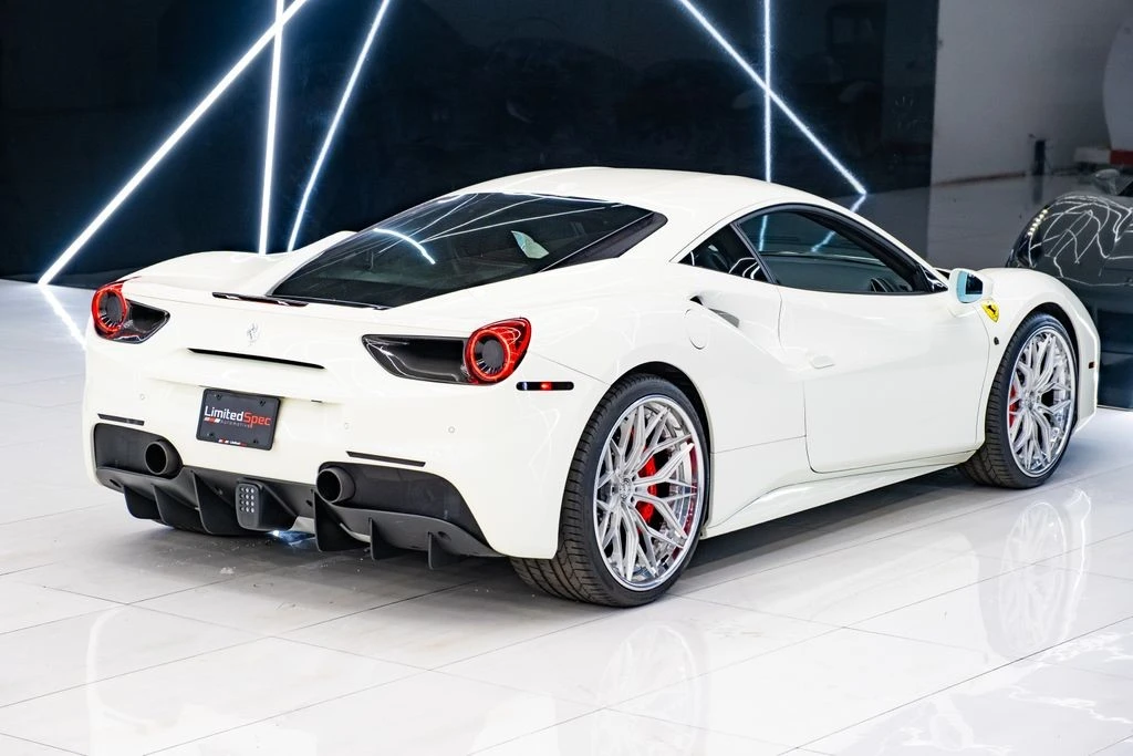 2018 Ferrari 488 GTB - Image 16 of 31