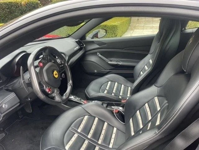 2018 Ferrari 488 GTB - Image 17 of 20