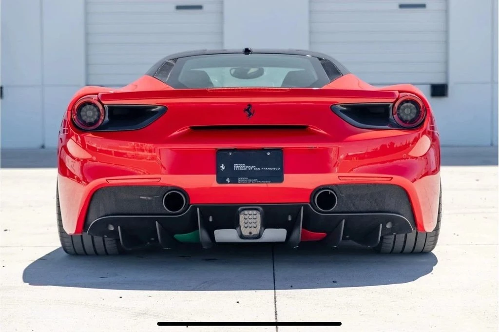 2018 Ferrari 488 GTB - Image 10 of 17