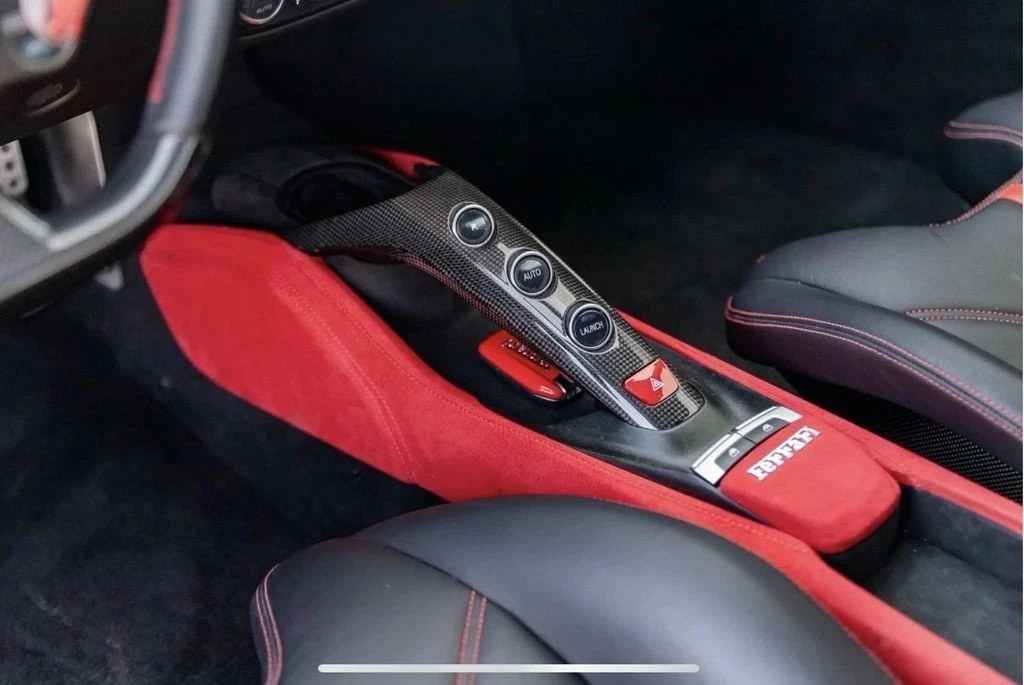 2018 Ferrari 488 GTB - Image 15 of 16