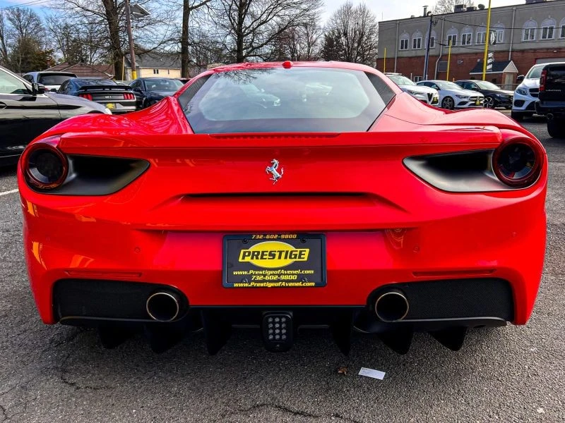 2018 Ferrari 488 GTB - Image 6 of 12