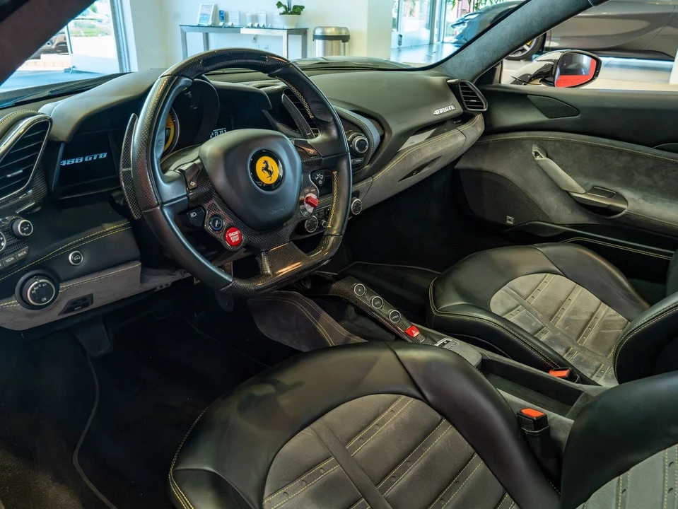 2018 Ferrari 488 GTB - Image 9 of 26