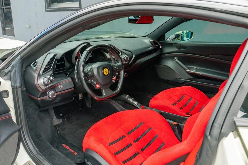 2018 Ferrari 488 GTB - Image 6 of 20