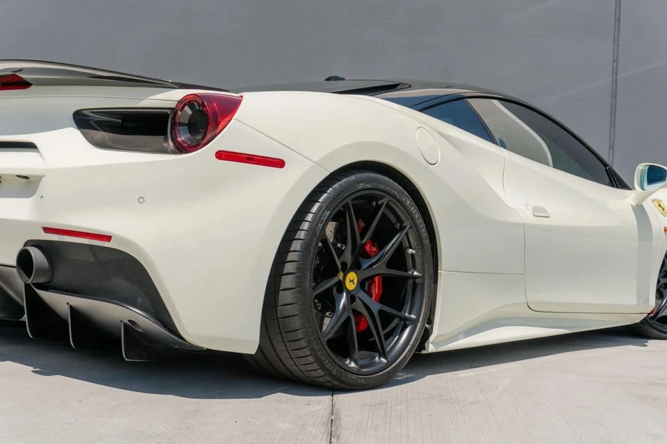 2018 Ferrari 488 GTB - Image 16 of 20