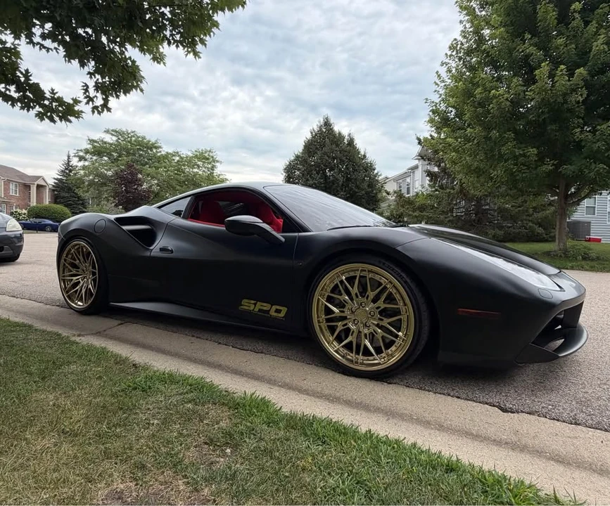 2018 Ferrari 488 GTB - Image 2 of 15