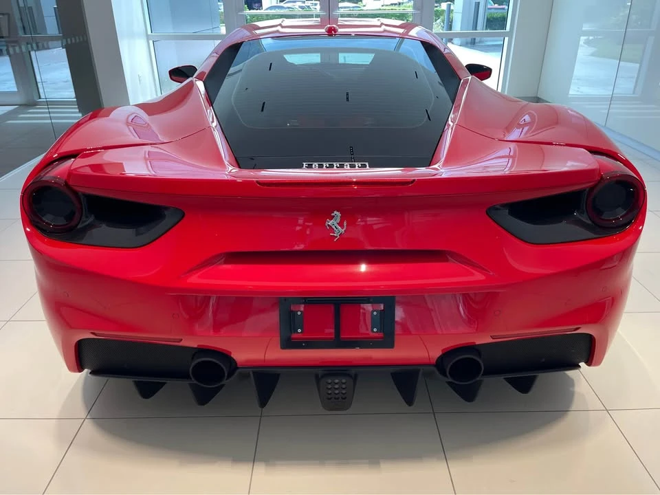 2018 Ferrari 488 GTB - Image 2 of 11