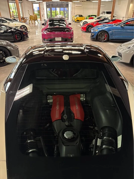 2018 Ferrari 488 GTB - Image 5 of 8
