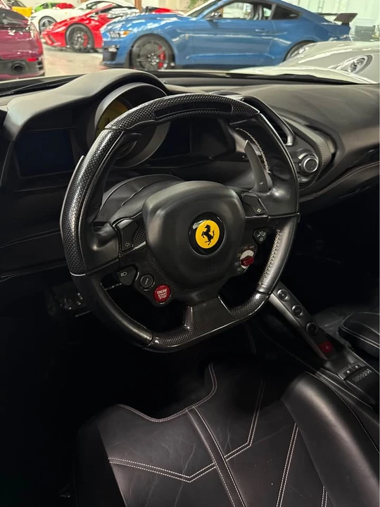 2018 Ferrari 488 GTB - Image 7 of 8