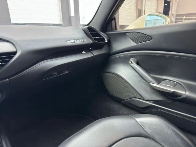 2018 Ferrari 488 GTB - Image 18 of 21