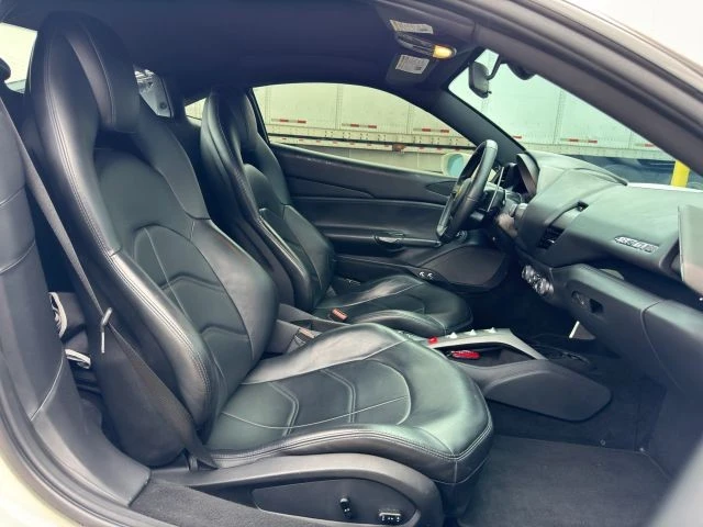 2018 Ferrari 488 GTB - Image 20 of 21
