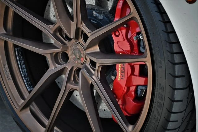 2018 Ferrari 488 GTB - Image 14 of 21