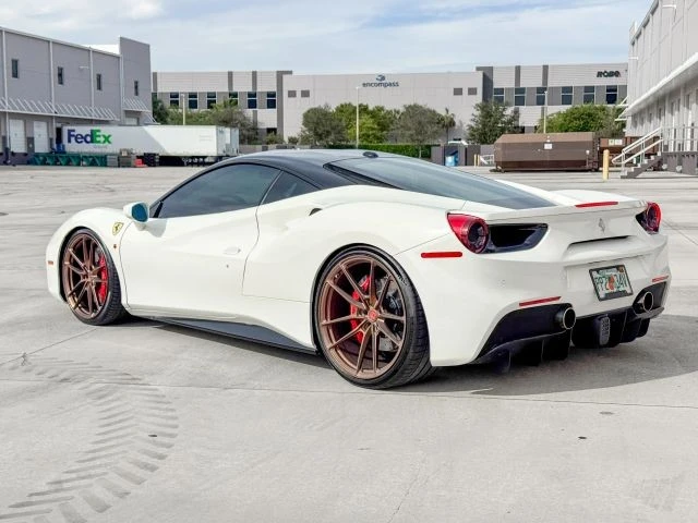 2018 Ferrari 488 GTB - Image 4 of 12