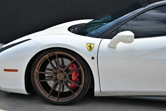 2018 Ferrari 488 GTB - Image 16 of 21