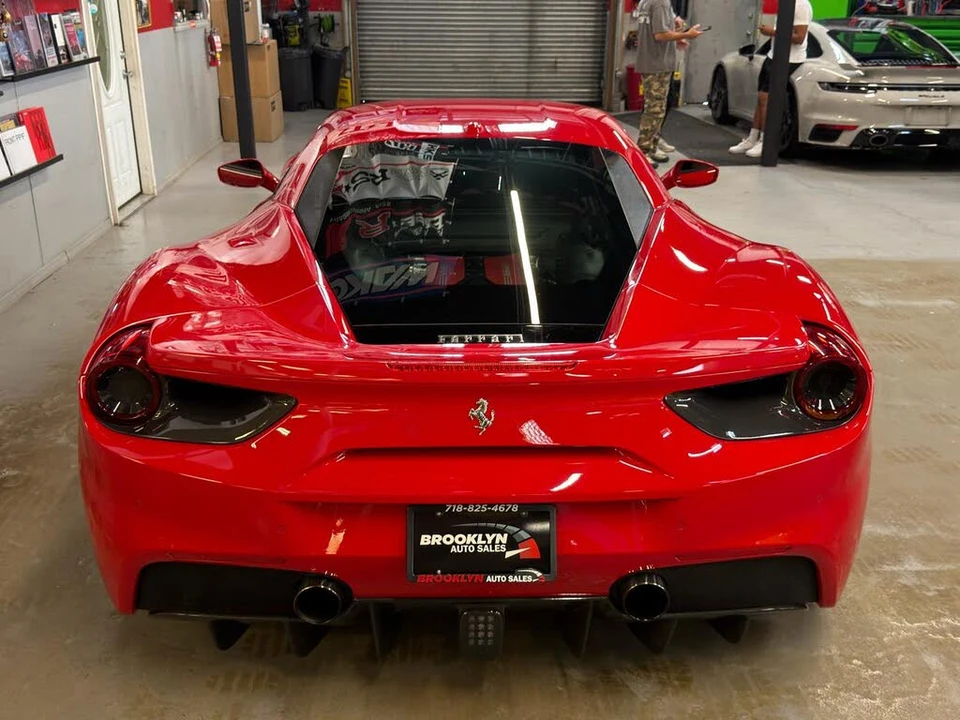 2018 Ferrari 488 GTB - Image 9 of 31