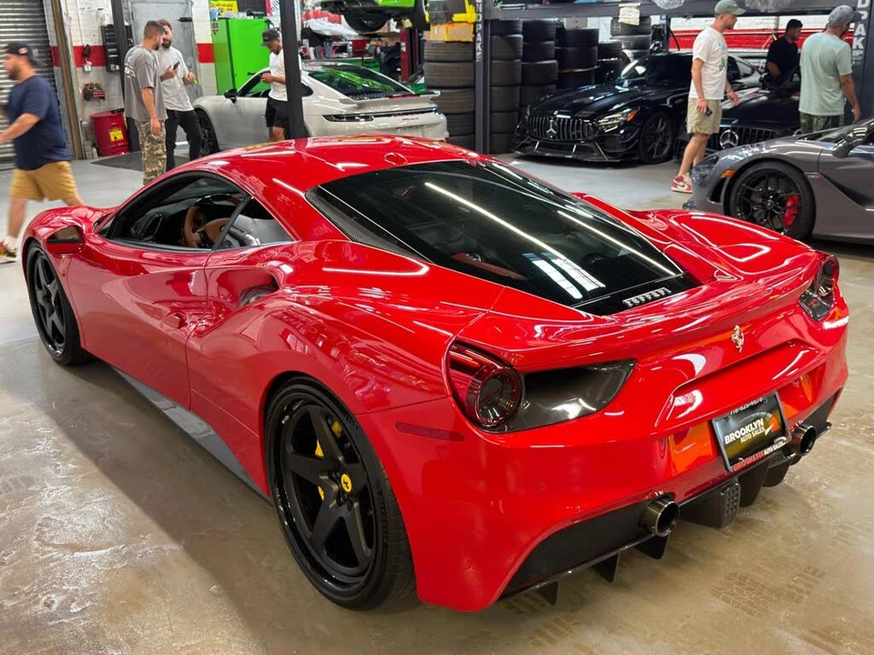 2018 Ferrari 488 GTB - Image 11 of 31