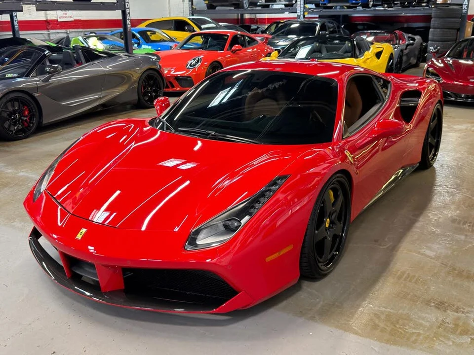 2018 Ferrari 488 GTB - Image 12 of 31