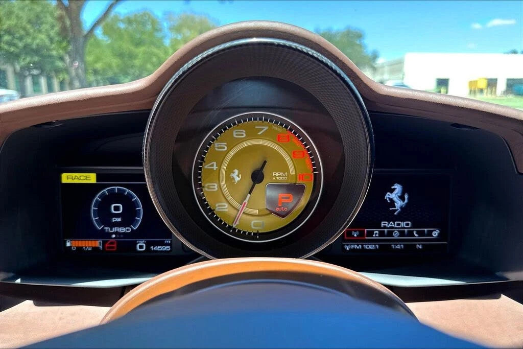 2018 Ferrari 488 GTB - Image 13 of 31