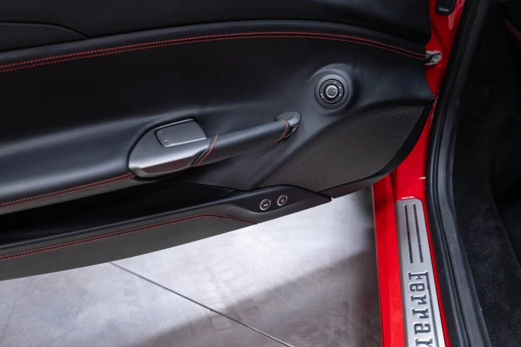 2018 Ferrari 488 GTB - Image 7 of 31