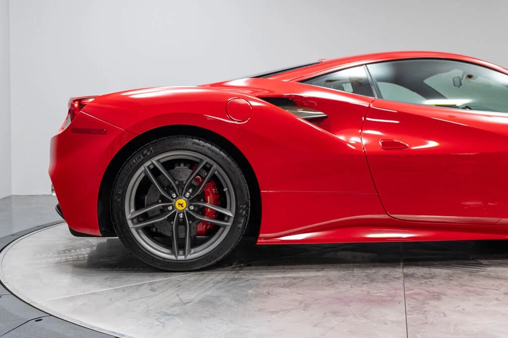 2018 Ferrari 488 GTB - Image 21 of 31