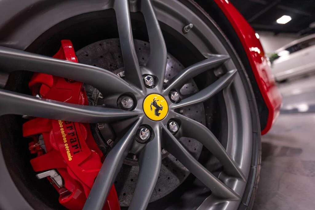 2018 Ferrari 488 GTB - Image 25 of 31