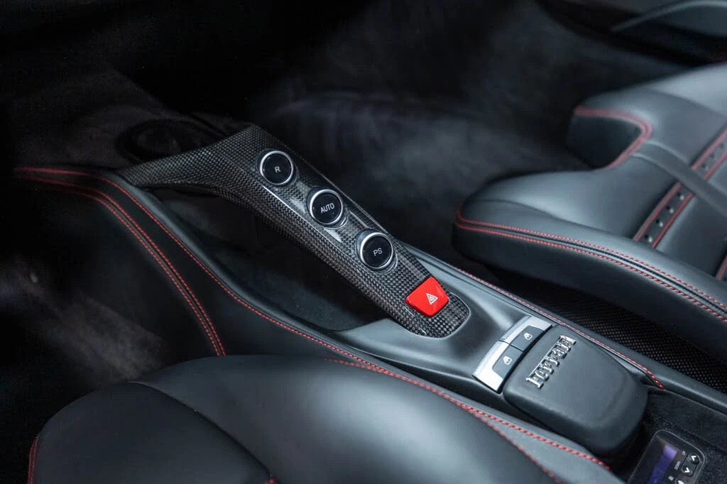 2018 Ferrari 488 GTB - Image 12 of 31