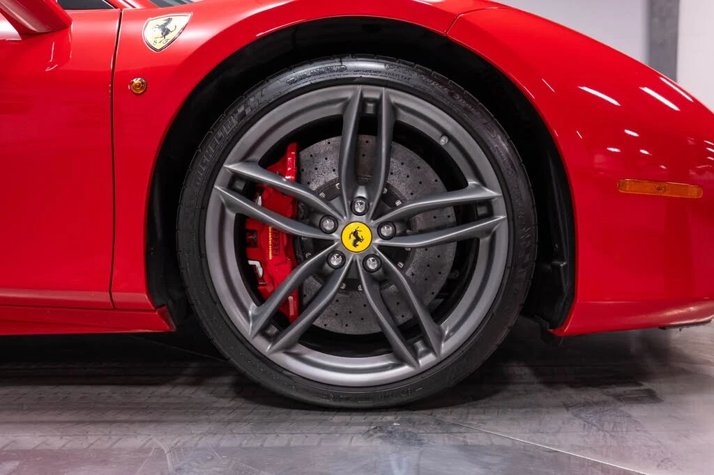 2018 Ferrari 488 GTB - Image 24 of 31